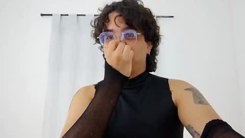 Snapshot of dan_blous chatting on 3, 2, 2026 Diane Blosson online show from 3, 2, 2026