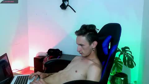 Dan and Noah online show from 16, 10, 2025