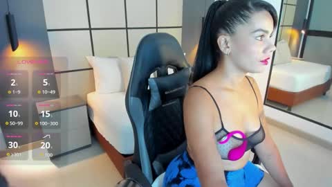 D A N A  online show from 24, 9, 2025