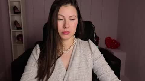 Dana Dom online show from 9, 2, 2026