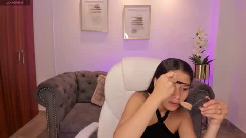 danaa_rouse online show from 4, 10, 2025