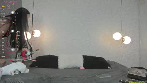    online show from 13, 12, 2025