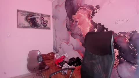 Danaa Rey online show from 10, 3, 2025