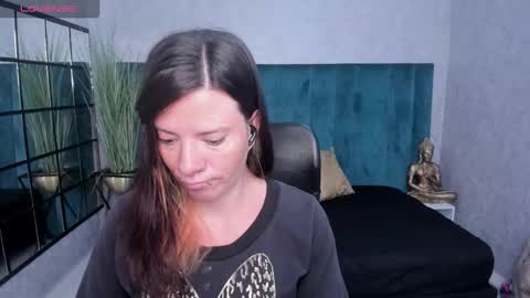 Danaa Rey online show from 19, 1, 2026