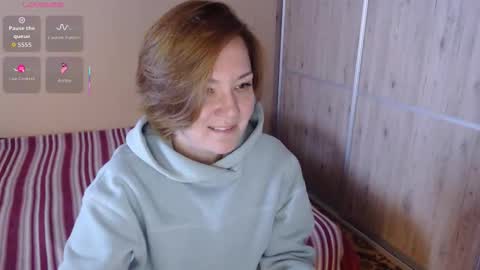 Snapshot of danbie_leen chatting on 16, 10, 2025 danbie_leen online show from 16, 10, 2025