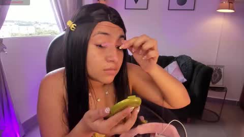 Snapshot of dandara_thompsson chatting on 14, 12, 2025 Dandara online show from 14, 12, 2025