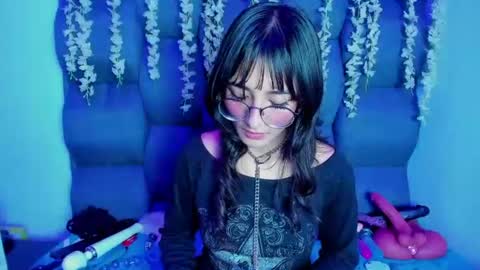 Snapshot of dani_dream chatting on 8, 7, 2026 dani_dream online show from 8, 7, 2026