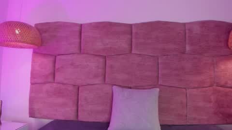   online show from 19, 3, 2026