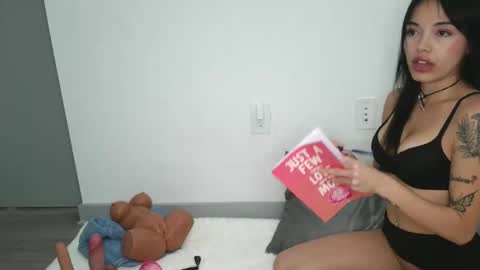 Snapshot of danidivina777 chatting on 9, 5, 2026 danidivina777 online show from 9, 5, 2026