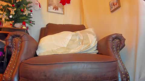 danidollxxx online show from 13, 11, 2025