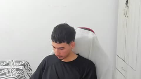 Snapshot of daniel_443 chatting on 10, 11, 2025 DANIEL online show from 10, 11, 2025