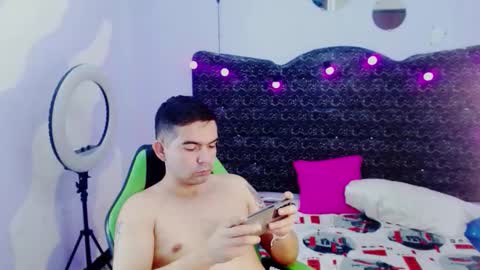 Snapshot of daniel_dick6969 chatting on 8, 11, 2025 Daniel y olivia online show from 8, 11, 2025