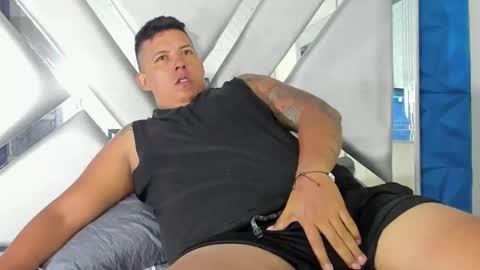 daniel_jhonson online show from 4, 1, 2025