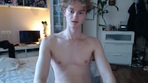 Snapshot of daniel_yumm chatting on 8, 5, 2026 Daniel online show from 8, 5, 2026