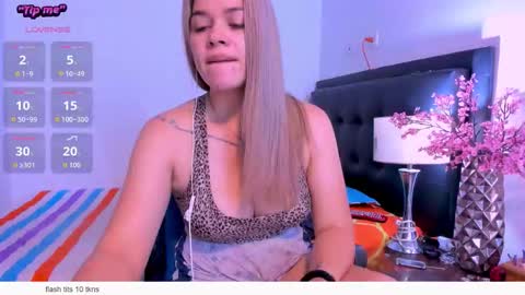 Snapshot of daniela_beauty chatting on 19, 3, 2026 daniela online show from 19, 3, 2026