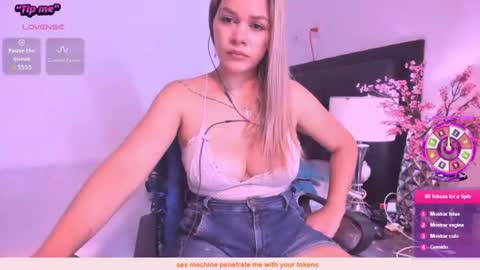 Snapshot of daniela_beauty chatting on 1, 7, 2026 daniela online show from 1, 7, 2026