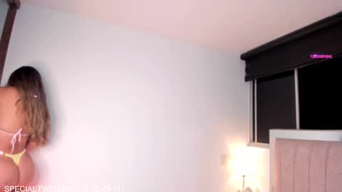 Snapshot of daniela_henaoo chatting on 25, 3, 2026 independent model online show from 25, 3, 2026