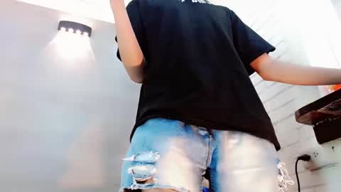 Snapshot of daniela_pink_ chatting on 6, 10, 2025 daniela_pink_ online show from 6, 10, 2025