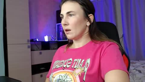 Daniela Cooper online show from 18, 10, 2025