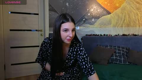 Snapshot of danielacrystal chatting on 11, 11, 2025 Hi my name is Daniela Im new here but I really like to chat online show from 11, 11, 2025