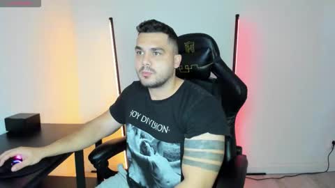 Snapshot of danielbateson chatting on 14, 10, 2025 danielbateson online show from 14, 10, 2025
