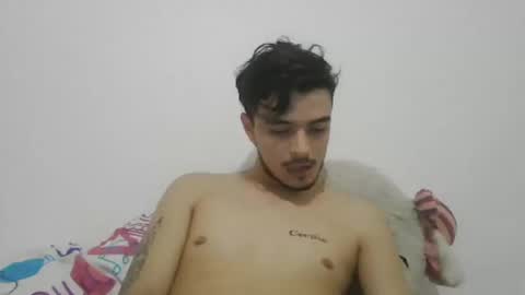 Snapshot of danielhot17 chatting on 4, 1, 2025 DANIEL online show from 4, 1, 2025