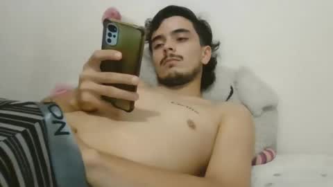 Snapshot of danielhot17 chatting on 26, 1, 2025 DANIEL online show from 26, 1, 2025