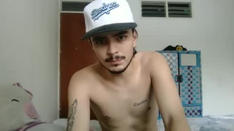 Snapshot of danielhot17 chatting on 1, 2, 2025 DANIEL online show from 1, 2, 2025