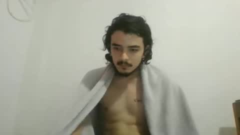 Snapshot of danielhot17 chatting on 9, 10, 2025 DANIEL online show from 9, 10, 2025