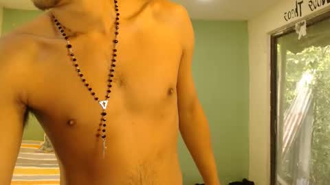 Snapshot of danielitopapii chatting on 4, 5, 2026 danielitopapii online show from 4, 5, 2026