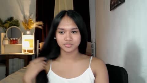 Snapshot of daniellelux chatting on 10, 2, 2025 daniellelux online show from 10, 2, 2025