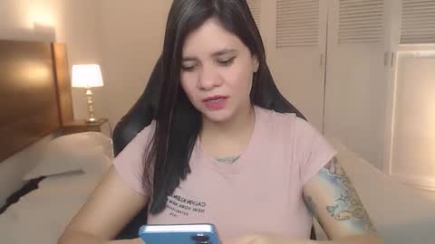 daniellerain online show from 10, 3, 2026