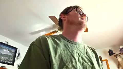 Daniel    y. online show from 2, 12, 2025