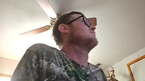 Daniel    y. online show from 23, 4, 2026