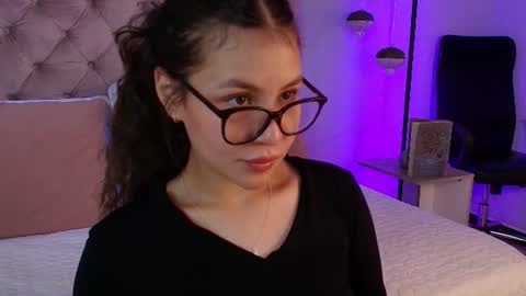 Snapshot of danika_x chatting on 9, 7, 2026 Danika online show from 9, 7, 2026