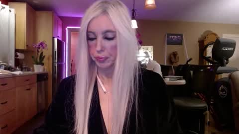 DanikaWhite69 online show from 19, 2, 2025