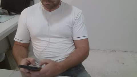Snapshot of danioli614 chatting on 11, 11, 2025 Dani Oli online show from 11, 11, 2025