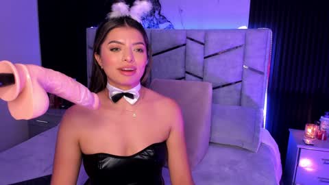 Dani Phonenix online show from 28, 1, 2025