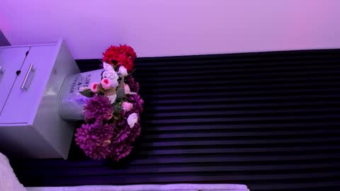 Dani Phonenix online show from 29, 10, 2025