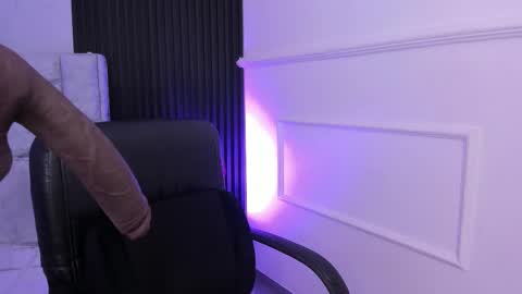 Dani Phonenix online show from 22, 2, 2026