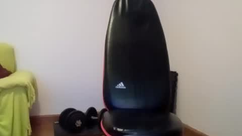 Snapshot of daniroca8 chatting on 5, 11, 2025 daniroca8 online show from 5, 11, 2025