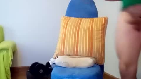 Snapshot of daniroca8 chatting on 4, 12, 2025 daniroca8 online show from 4, 12, 2025