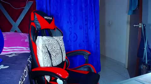 danisabrownn online show from 5, 3, 2026