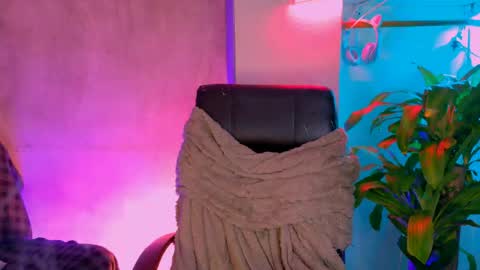 Snapshot of danita_veelz chatting on 9, 5, 2026 danita_veelz online show from 9, 5, 2026