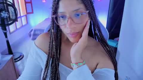 Snapshot of danna_berry chatting on 28, 7, 2026 DannaBerry online show from 28, 7, 2026