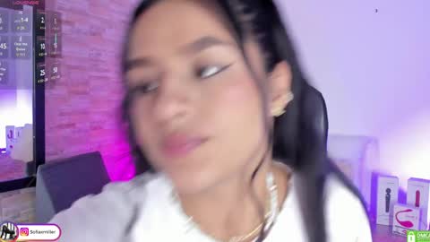 Snapshot of danna_gomez19 chatting on 4, 5, 2026 Sofia online show from 4, 5, 2026