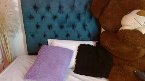 Danna  online show from 18, 4, 2026