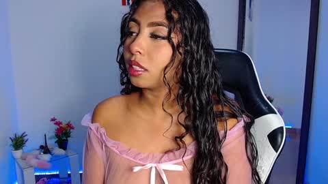 Danna online show from 6, 12, 2024