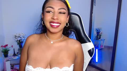 Danna online show from 1, 2, 2025