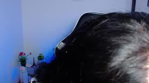 Danna online show from 1, 3, 2025